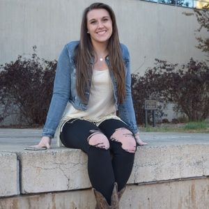 Meet your Posher, Malina